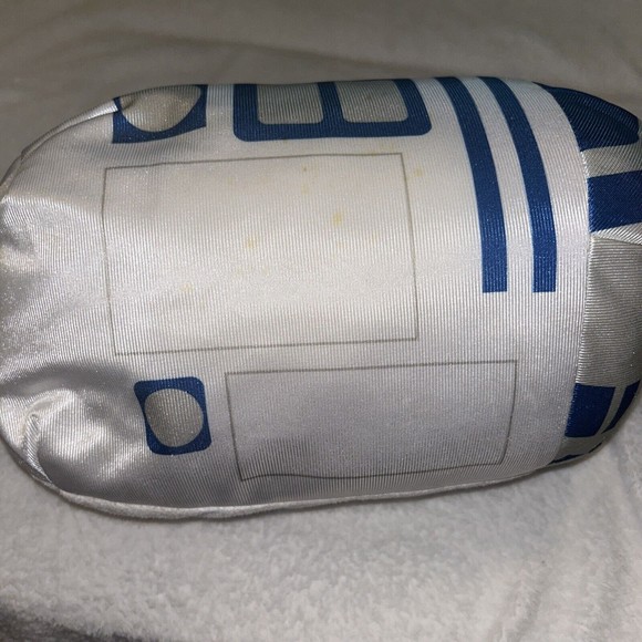 Disney Tsum Tsum Star Wars R2-D2 with Tags. See Photos For Small Staining - Picture 5 of 5
